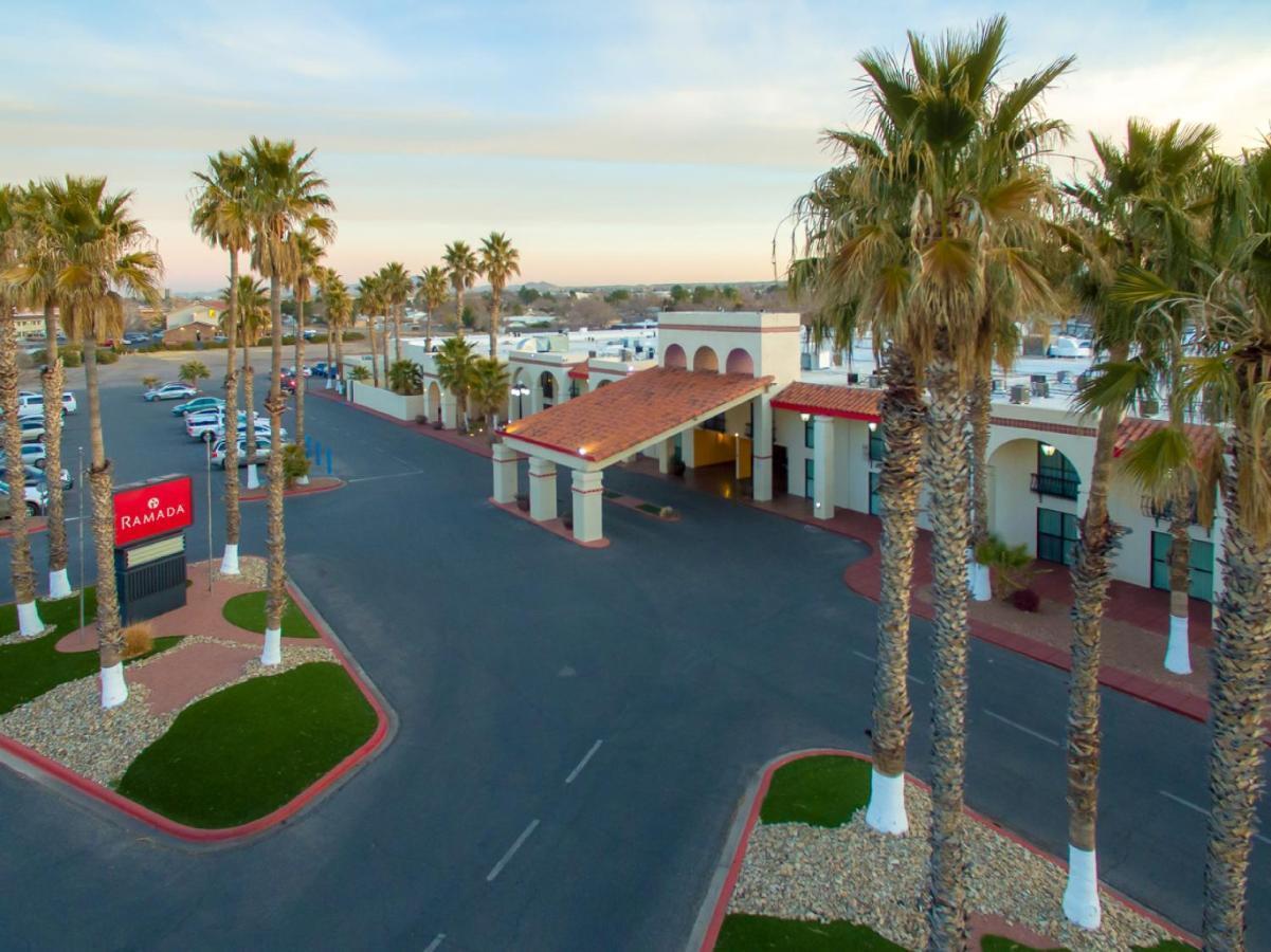 Ramada By Wyndham Las Cruces Hotel & Conference Center Exterior photo